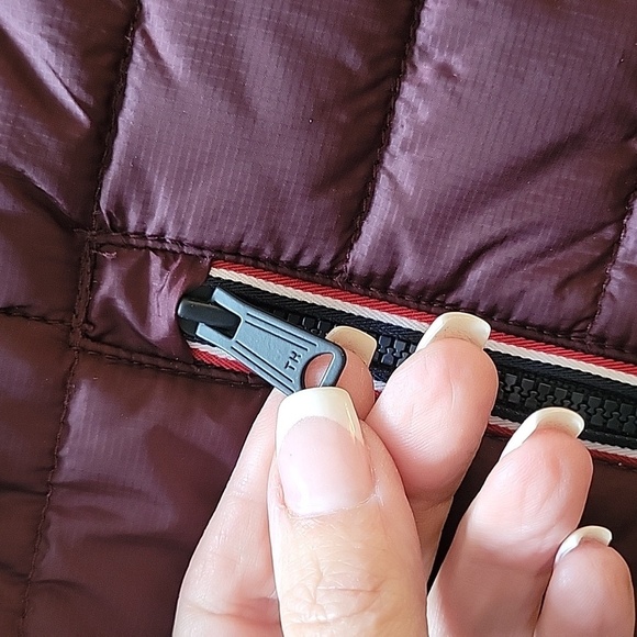 TOMMY HILFIGER PRIMALOFT VEST - Picture 7 of 10